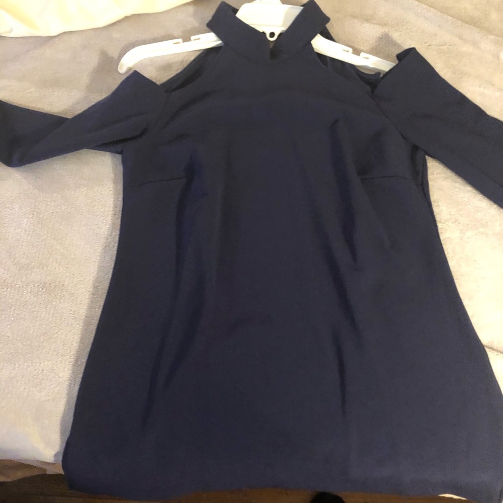 Cold shoulder top Navy Blue